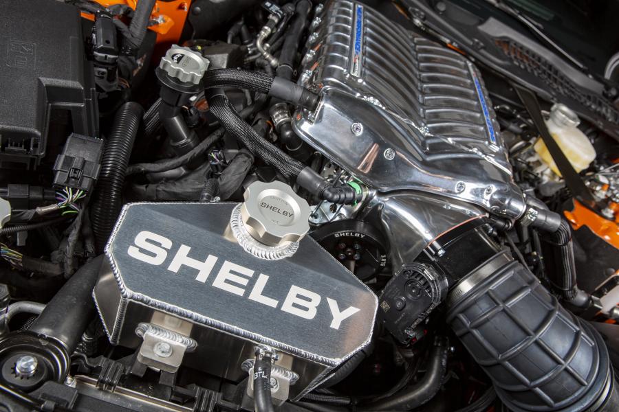 Моторный отсек Shelby Super Snake Carroll Shelby Signature Series 2020 года  (фото 22 из 44)